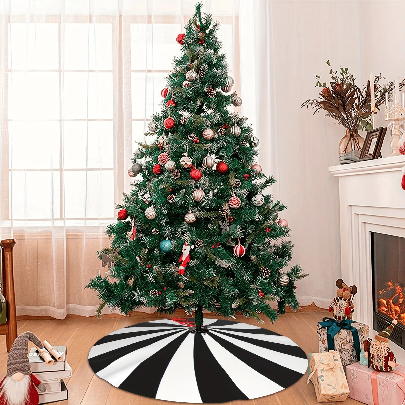 VIKAMA Christmas Black And White Classic Tree Dress Home Decor, Easy To Clean, Washable, For Festive Christmas Tree Gift, Party