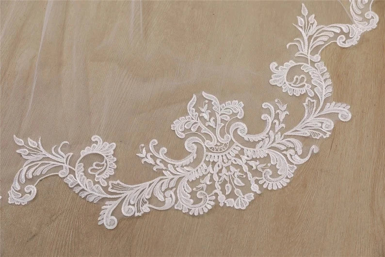 Elegant white Ivory cathedral wedding veil wave shaped lace Bridal veil 3m 4m 5m with Comb  Wedding Accessories Customiz veil